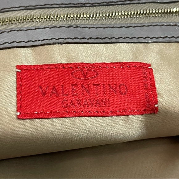 Authentic Valentino Garavani Shoulder Bag - Picture 11 of 16